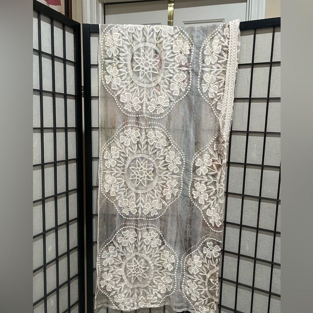 Origami FLORAL Cream Lace SHAWL CAPE, FREE SIZE, BOHO CLASSIC: - Picture 11 of 16